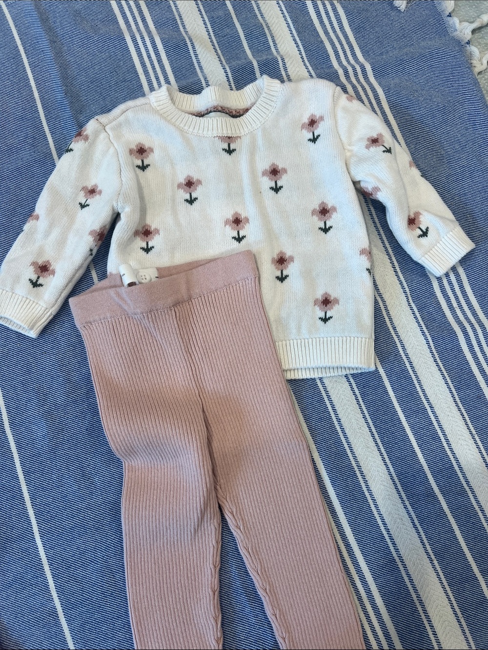 Baby Girl 6-9 month bundle- 3 sets - Picture 2 of 7